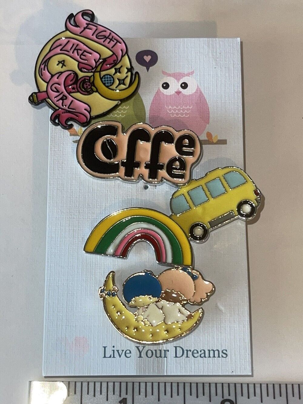 Lot Of 5 Pins Brooches Pin Send Coffee Fight Bus Rainbow Noon Babies